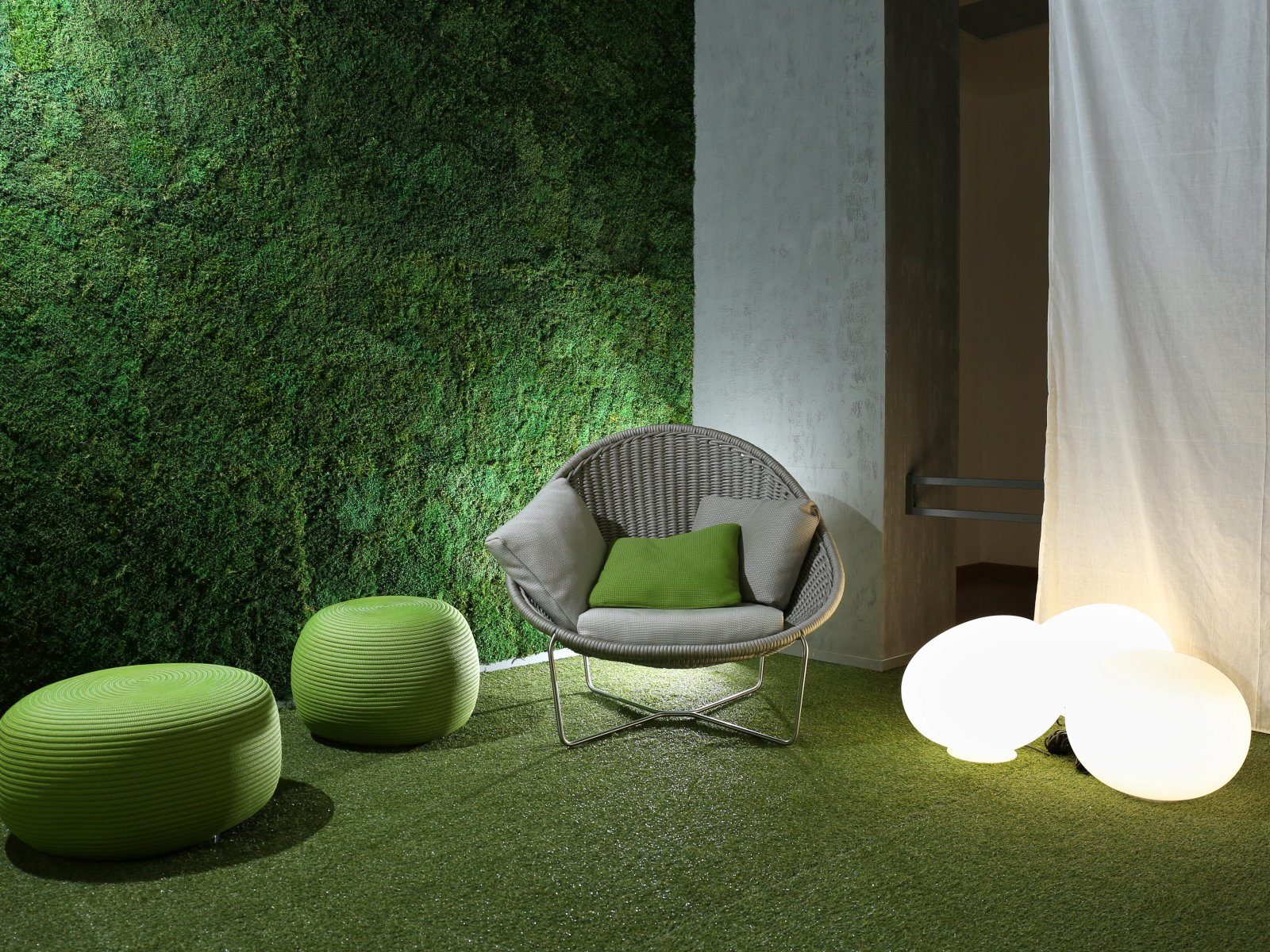 Green wall 04