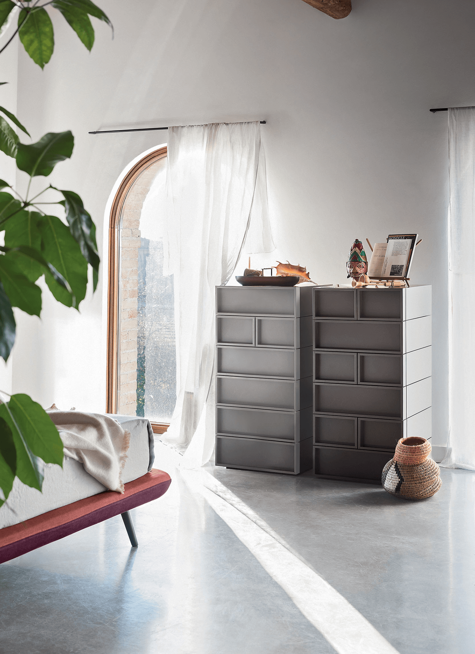 Bedside table 13