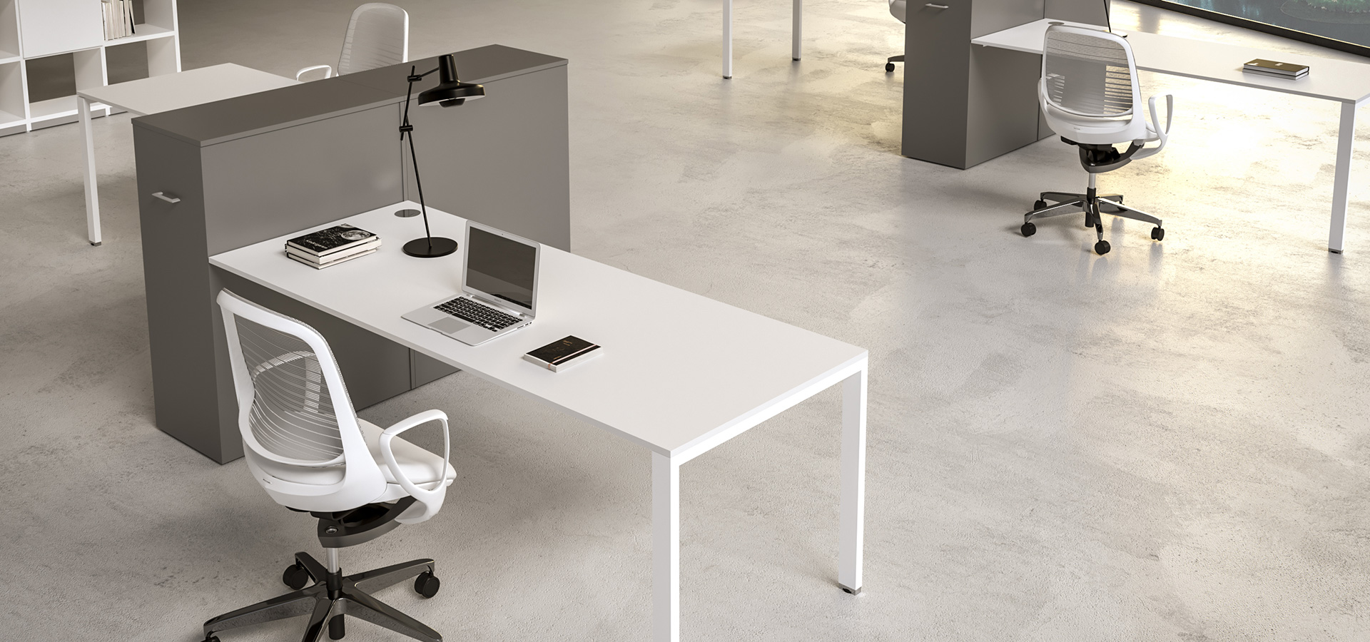 Scrivania operativa 16