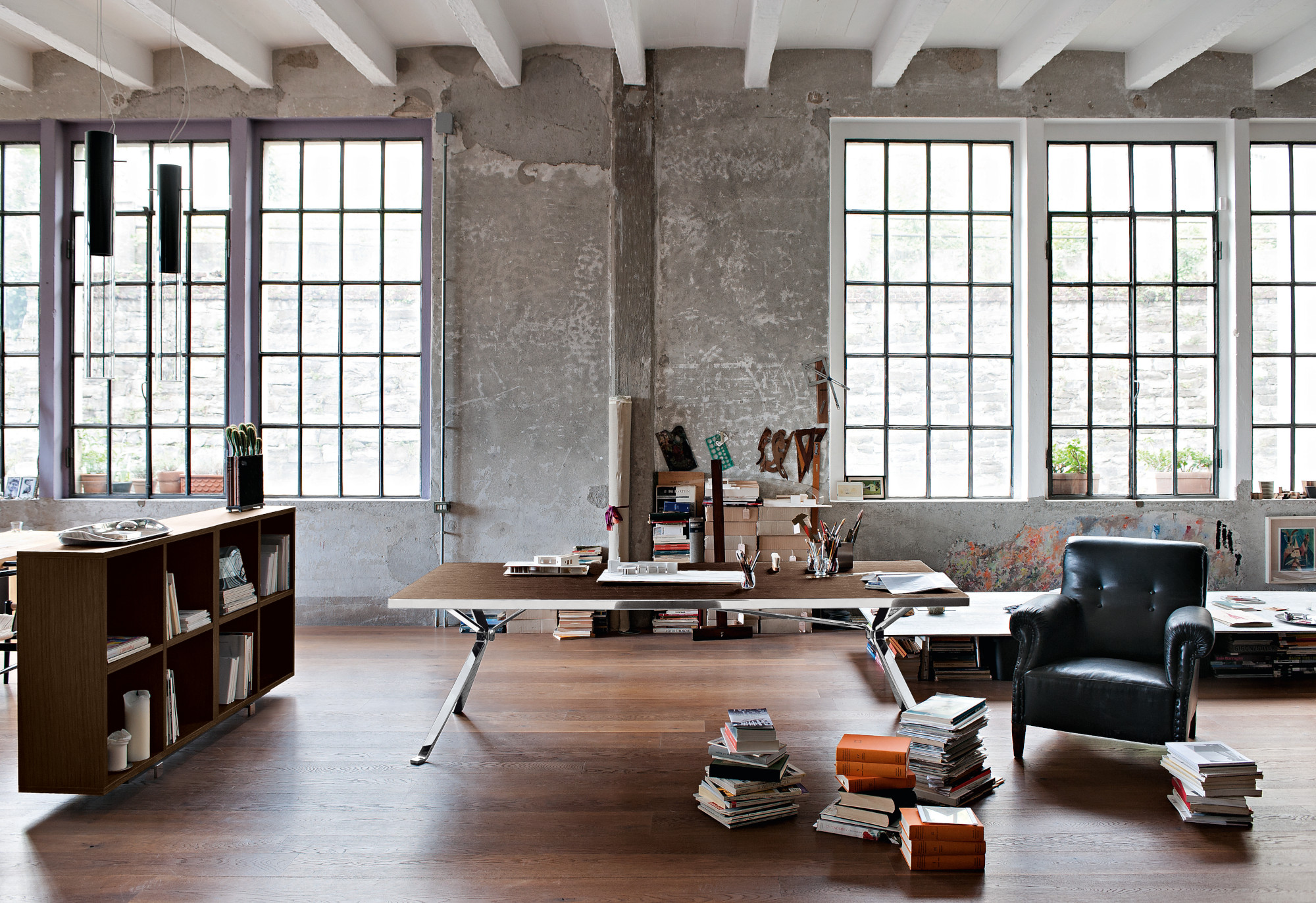 Scrivania direzionale 01