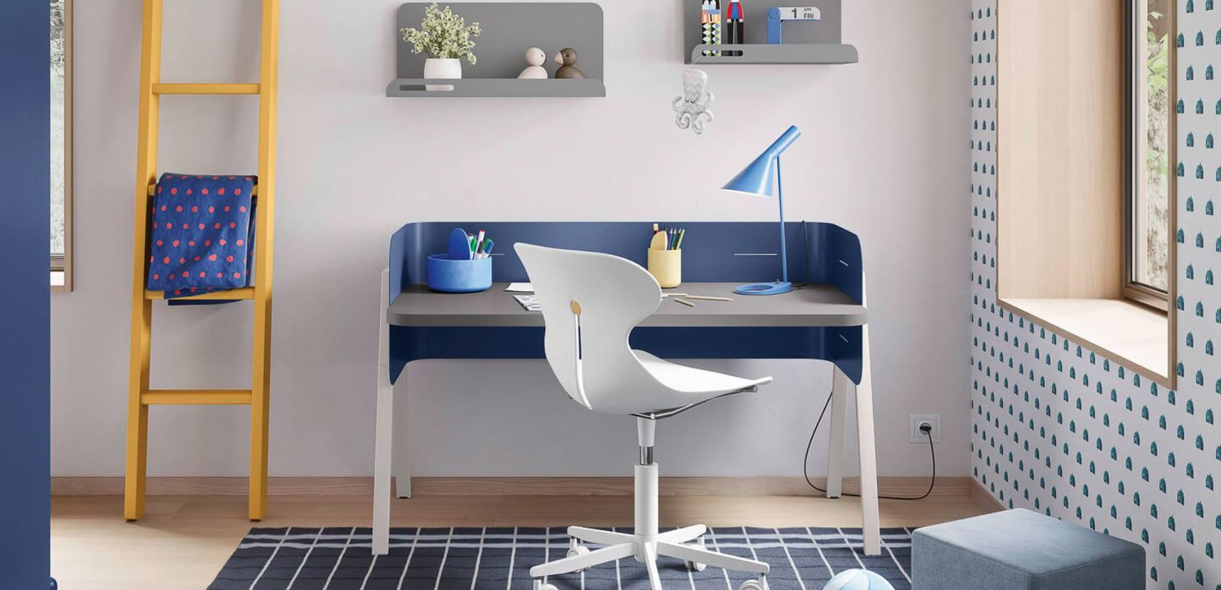 Desk 12