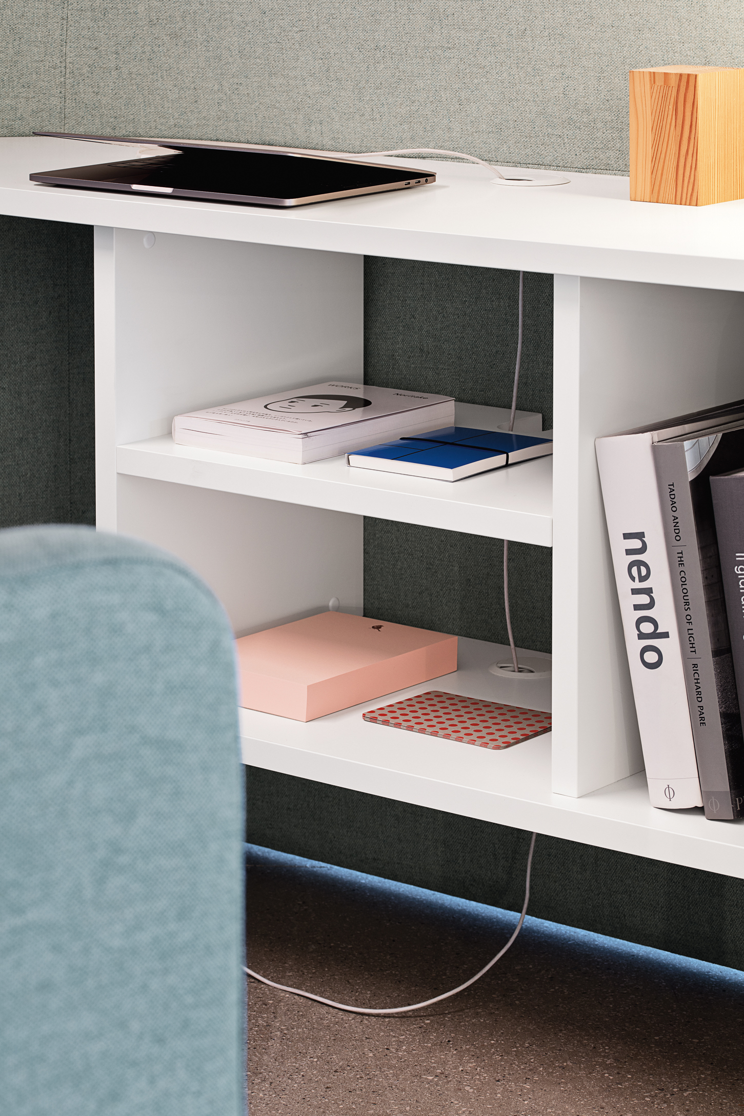 Scrivania operativa 43