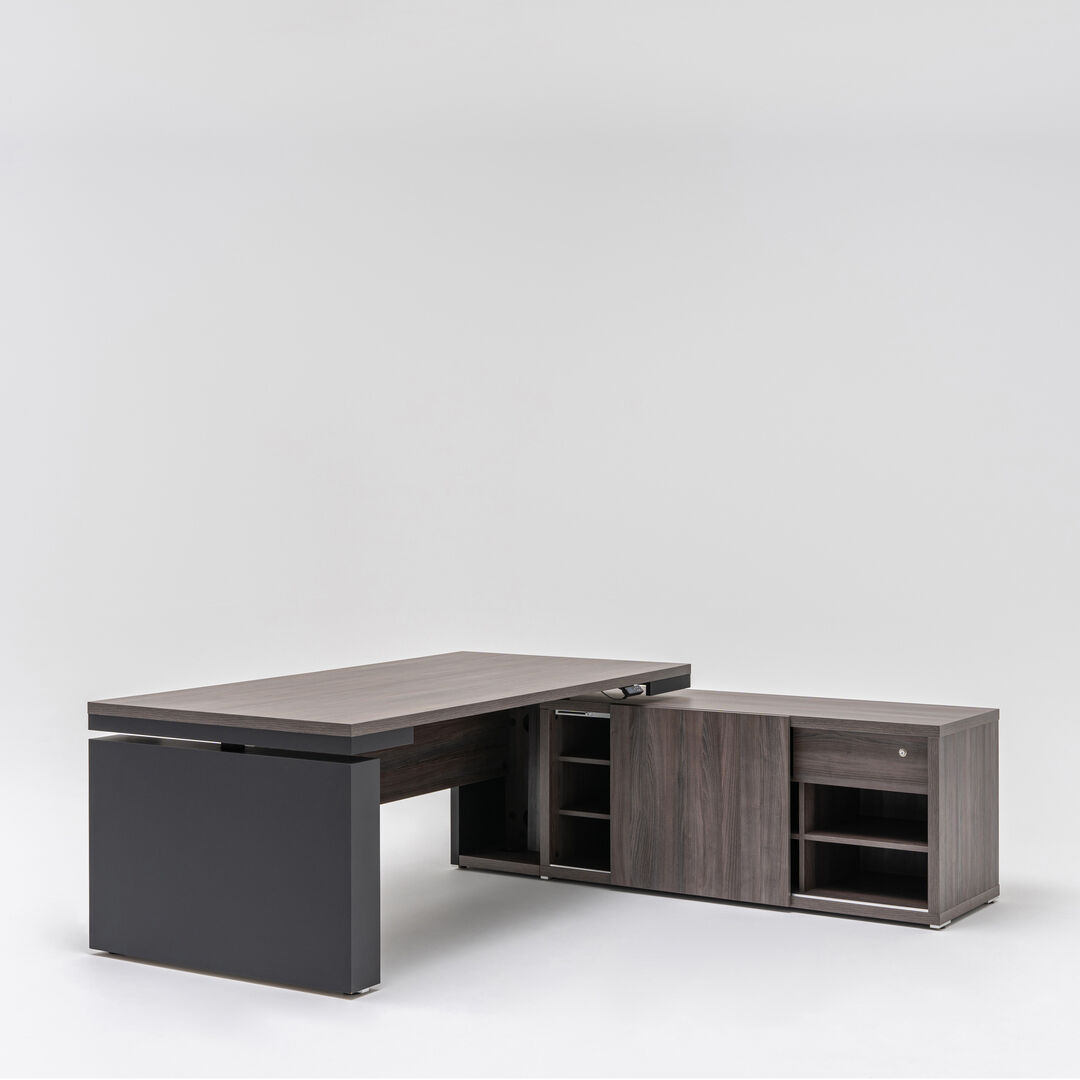 Scrivania direzionale 32