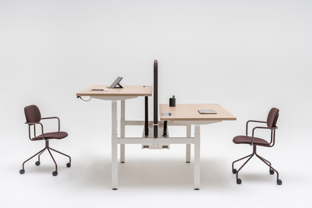 Scrivania operativa 53