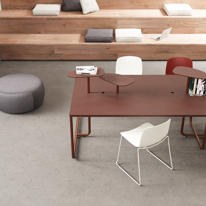 Scrivania operativa 61